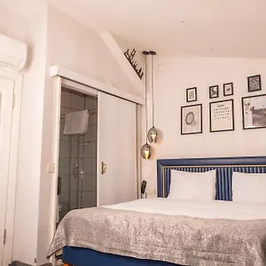 Corner Hot Отель